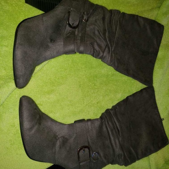 Apt. 9 heeled boots - Picture 2 of 6